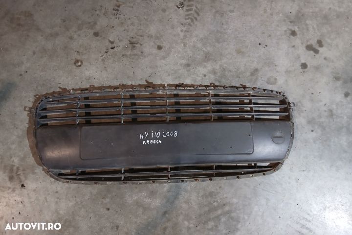 Grila bara fata centru 86522-0X000 86522-0X000 Hyundai i10 1 [2007 - - 1