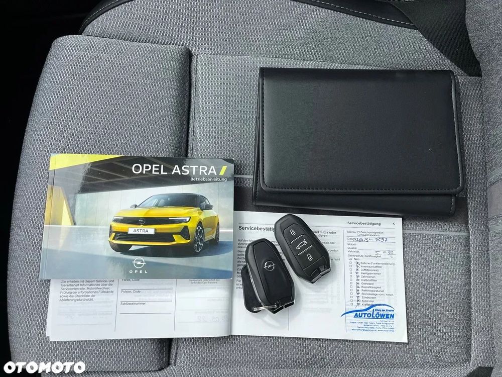 Opel Astra 1.2 Turbo Business Edition - 33