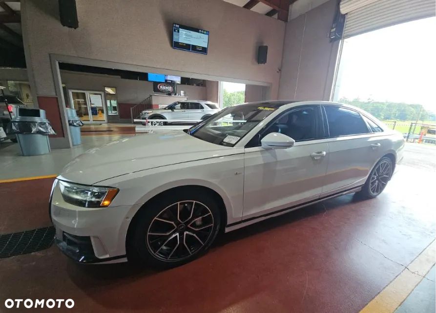 Audi A8 L 55 TFSI quattro tiptronic - 1
