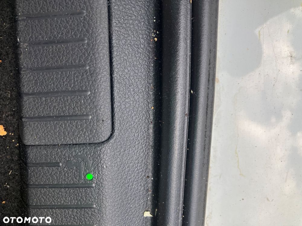 Volkswagen Golf 1.5 eTSI EVO R-Line DSG - 13