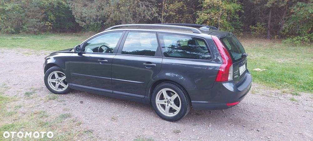 Volvo V50 D2 Momentum - 17