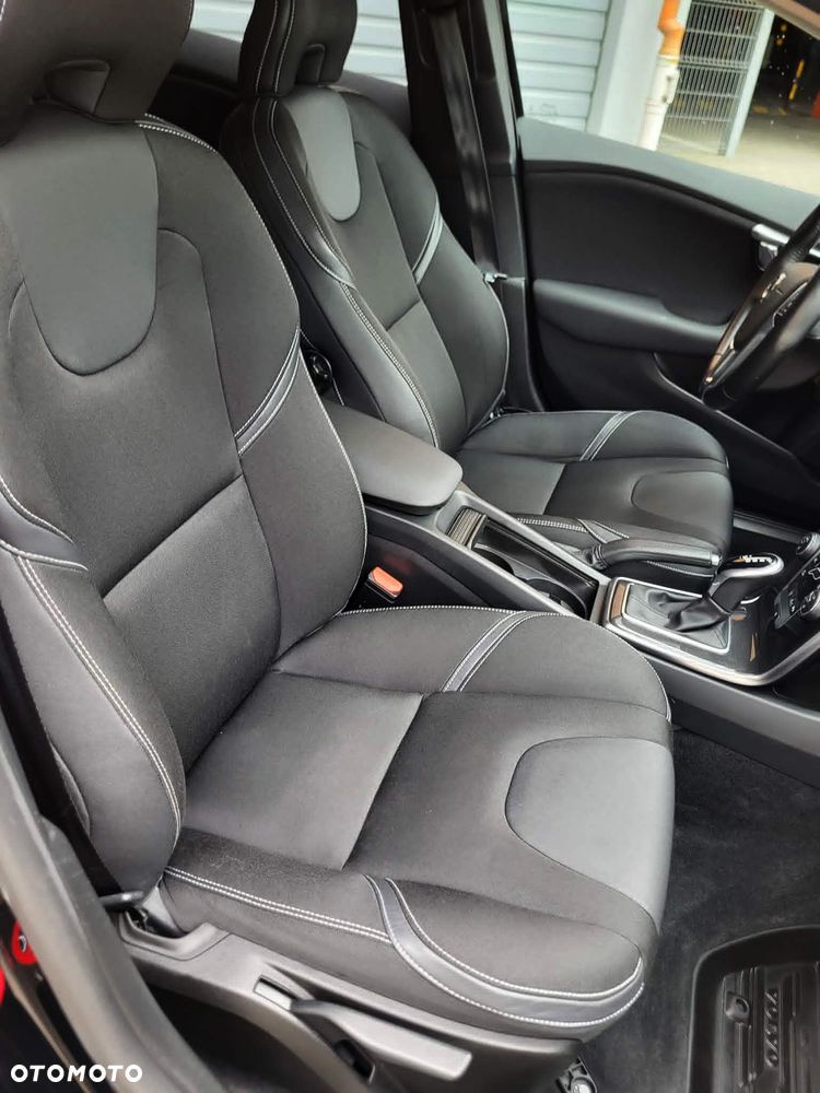 Volvo V40 D3 Geartronic Momentum - 7