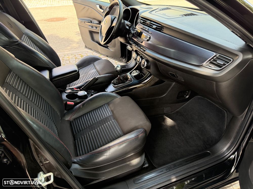 Alfa Romeo Giulietta 1.6 JTDM Exclusive - 7