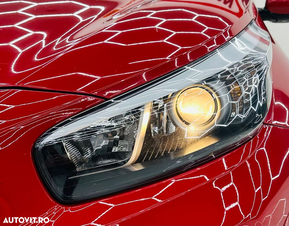 Kia Ceed 1.6 CRDi Dream-Team Edition - 10