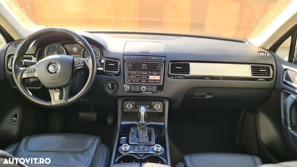Volkswagen Touareg V6 TDI BMT Supreme Plus - 3