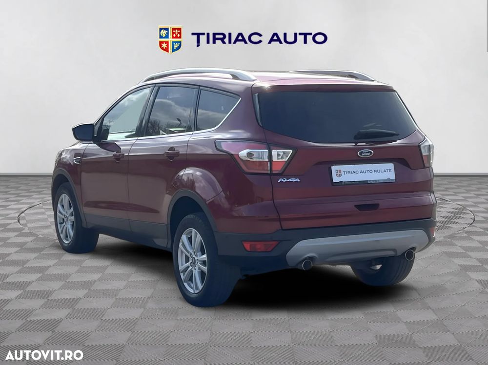 Ford Kuga - 4