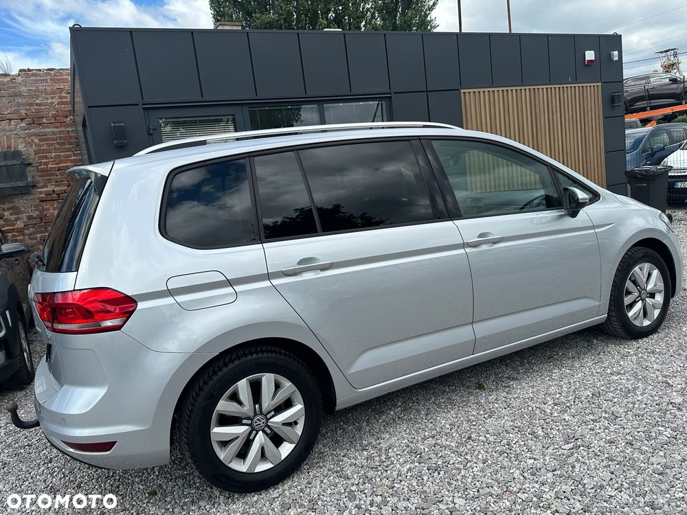 Volkswagen Touran 1.6 TDI SCR BlueMotion Technology DSG Comfortline - 28