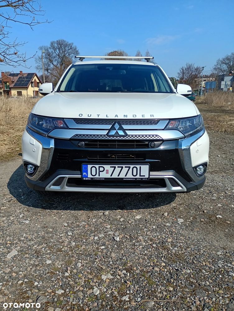 Mitsubishi Outlander - 5