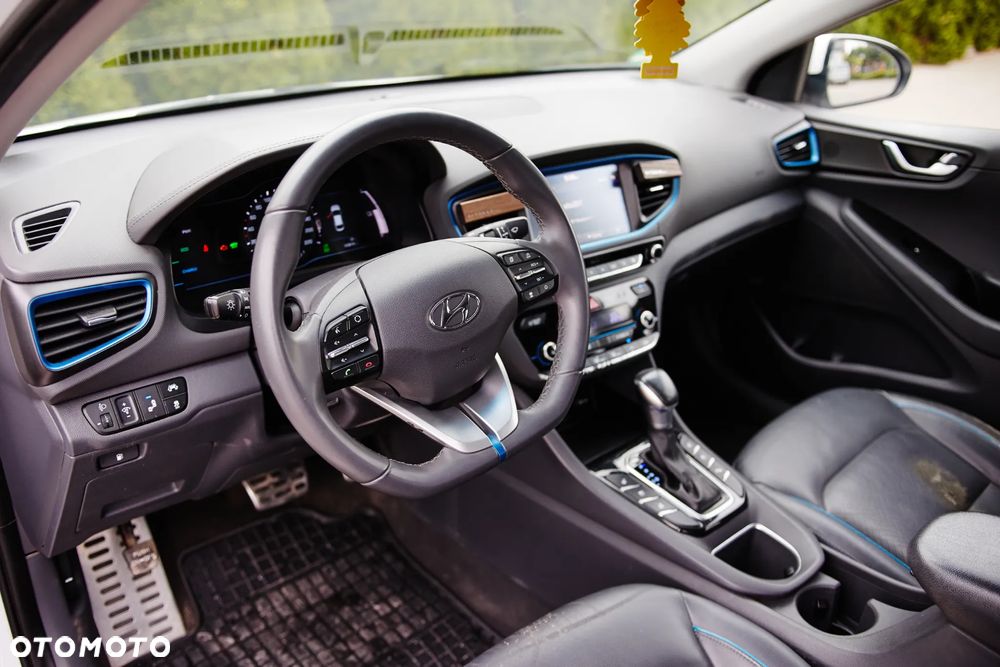 Hyundai IONIQ Hybrid Platinum - 13
