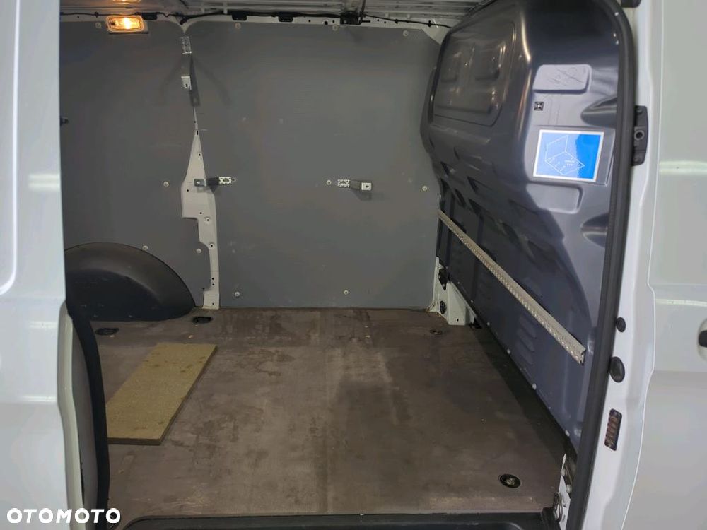 Mercedes-Benz VITO - 17