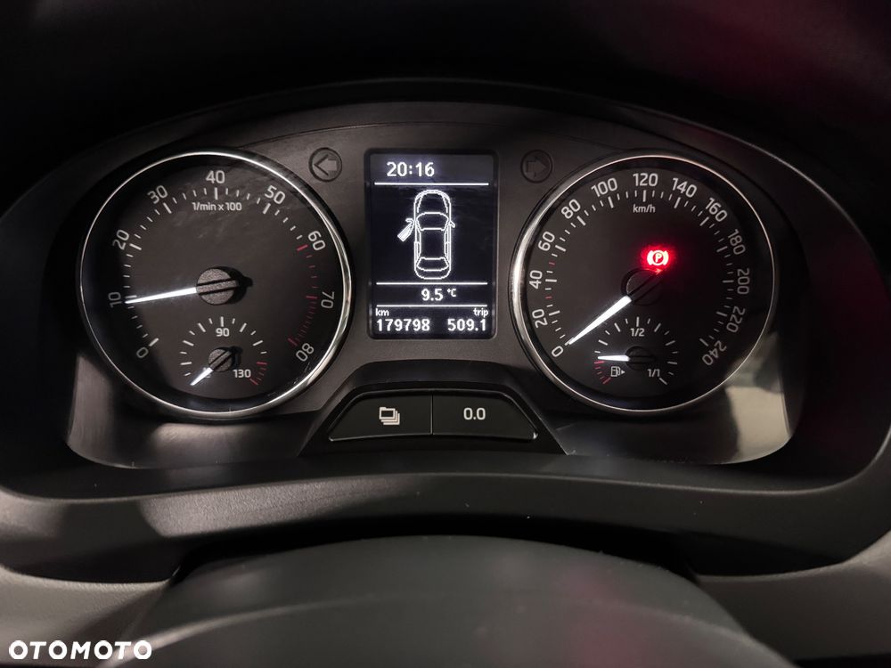 Skoda RAPID 1.2 TSI Elegance Max - 7