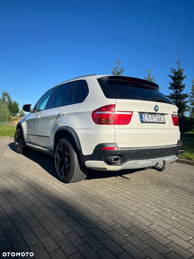 BMW X5 4.8i xDrive - 8