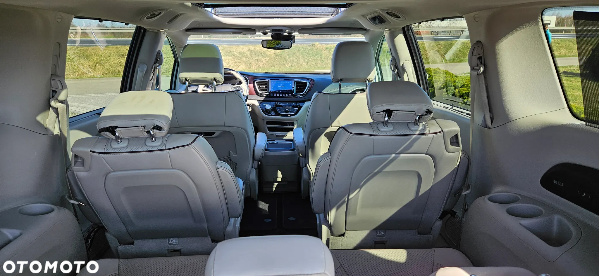 Chrysler Pacifica - 13