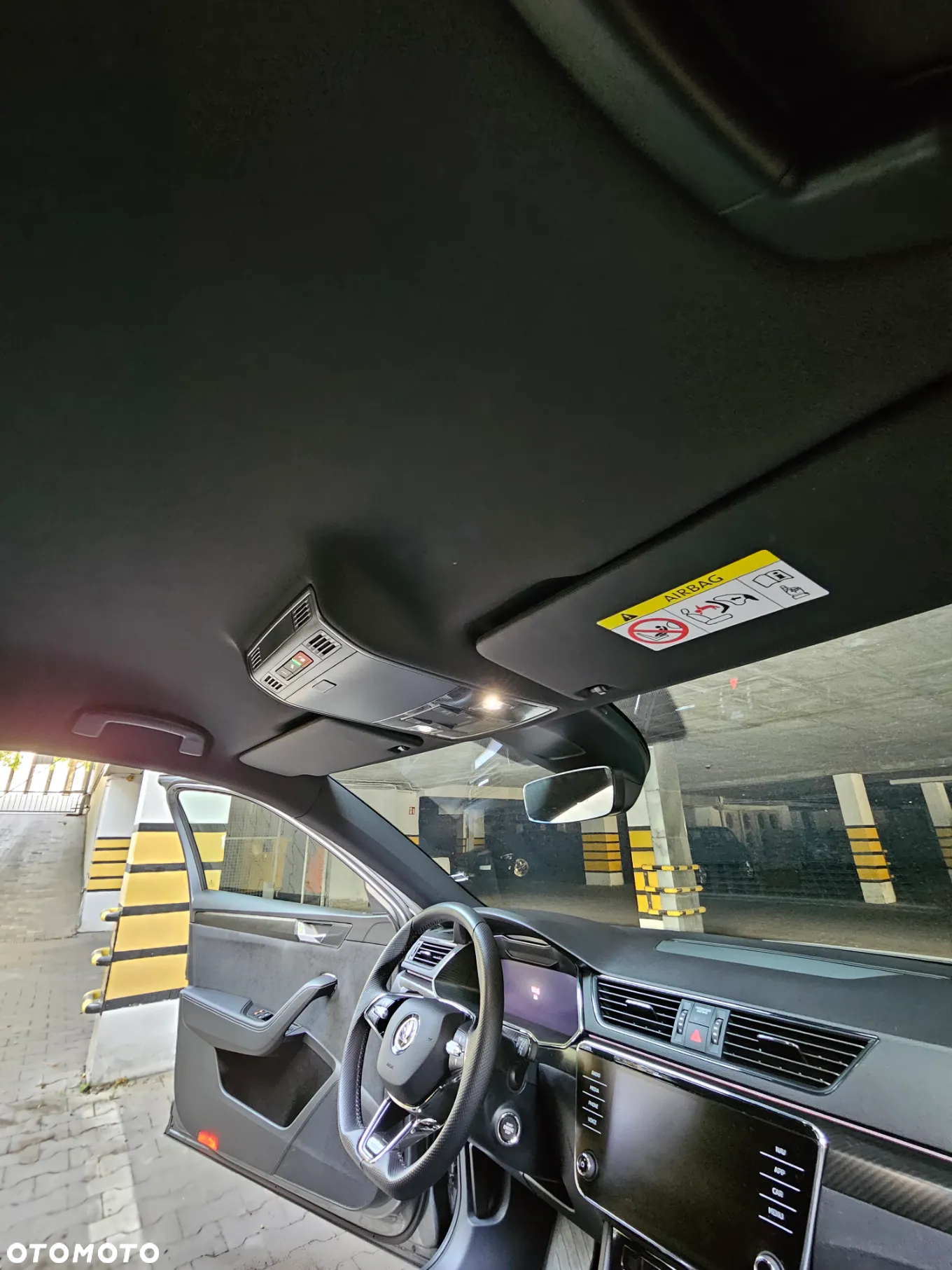 Skoda Superb 2.0 TSI Sportline DSG - 27