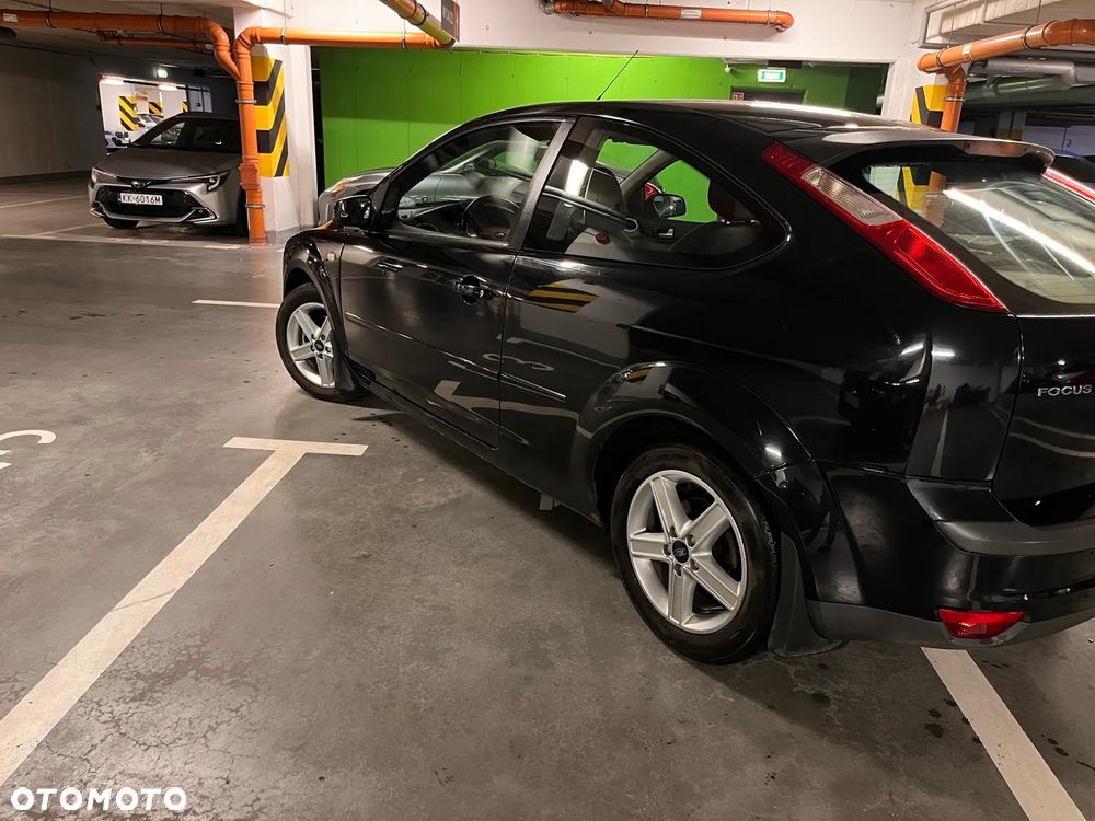 Ford Focus 1.4 Trend - 9