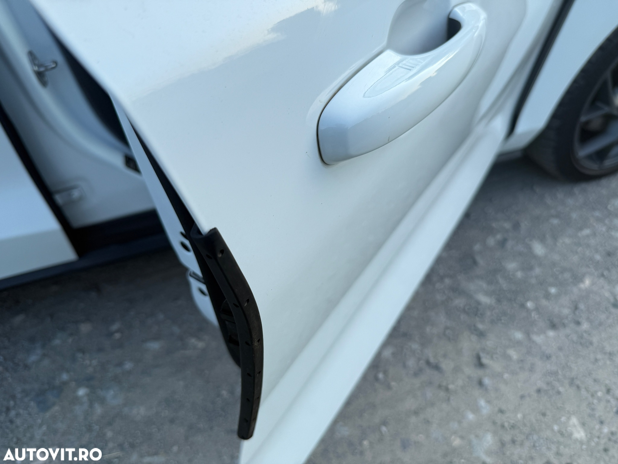 Ford Focus Turnier 1.5 EcoBlue Start-Stopp-System Aut. COOL&CONNECT DESIGN - 12