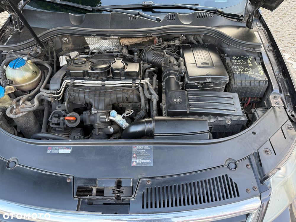 Volkswagen Passat 2.0 TDI DPF Trendline - 20