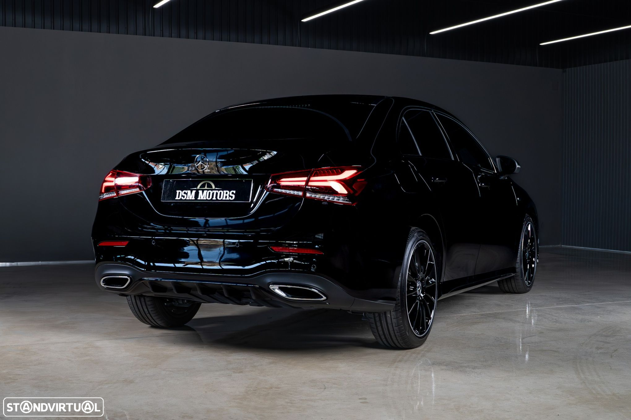 Mercedes-Benz A 250 Limousine e AMG Line - 4