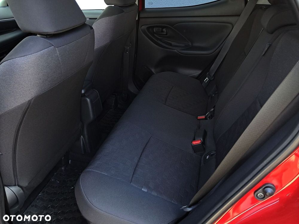 Toyota Yaris Hybrid 1.5 Style - 13