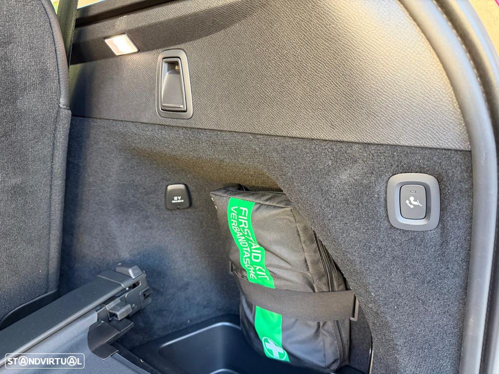 Volvo XC 90 T8 AWD Plus Bright - 35