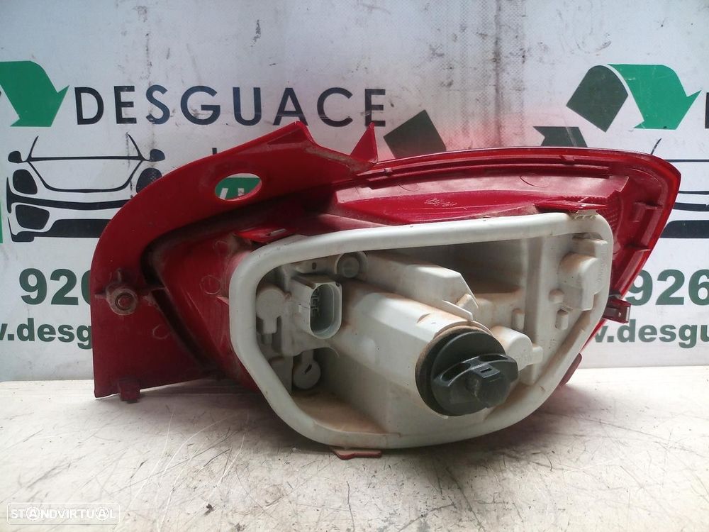 FAROLIM TRASEIRO ESQUERDO SEAT IBIZA IV 2011 -6J4945095G - 2