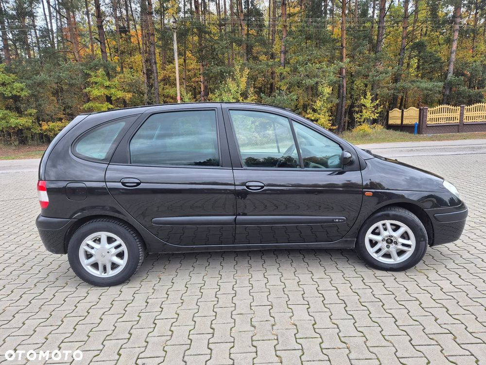 Renault Scenic - 12