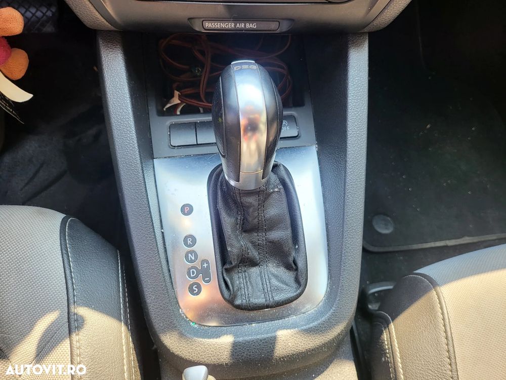 Volkswagen Jetta 1.6 TDI DSG Highline - 8