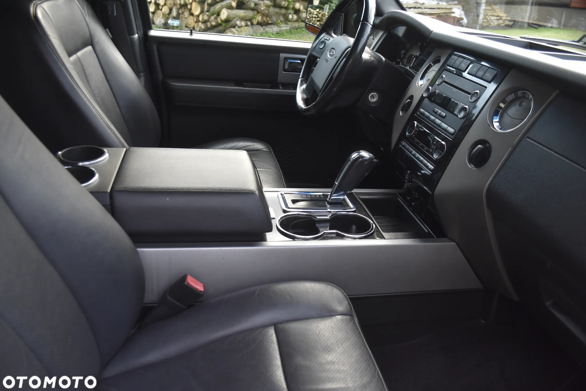 Ford Expedition - 16