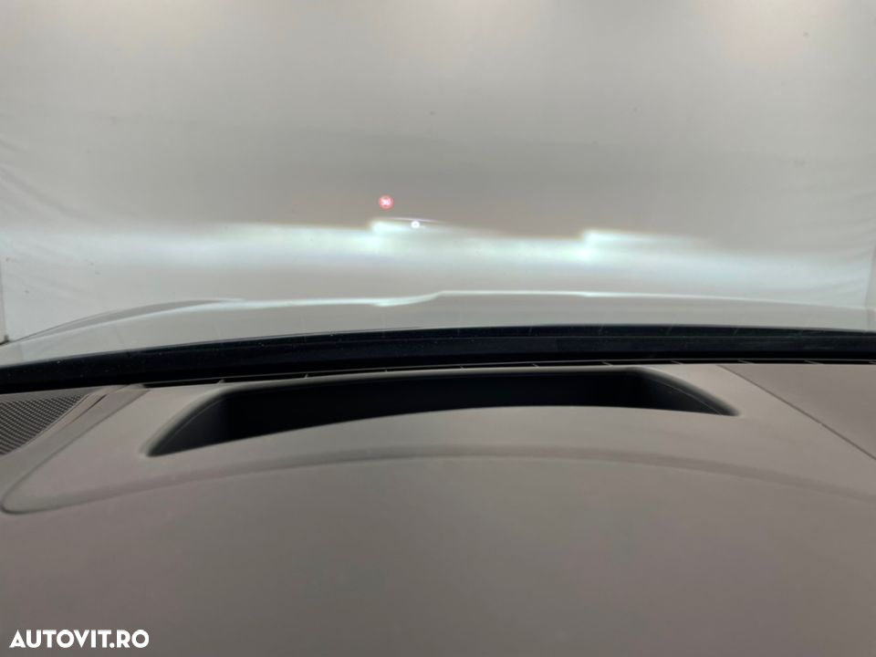 Porsche Cayenne Turbo - 31