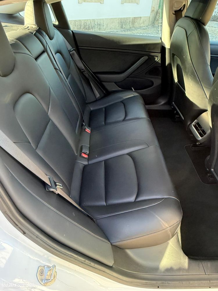 Tesla Model 3 Long Range Tração Integral - 17