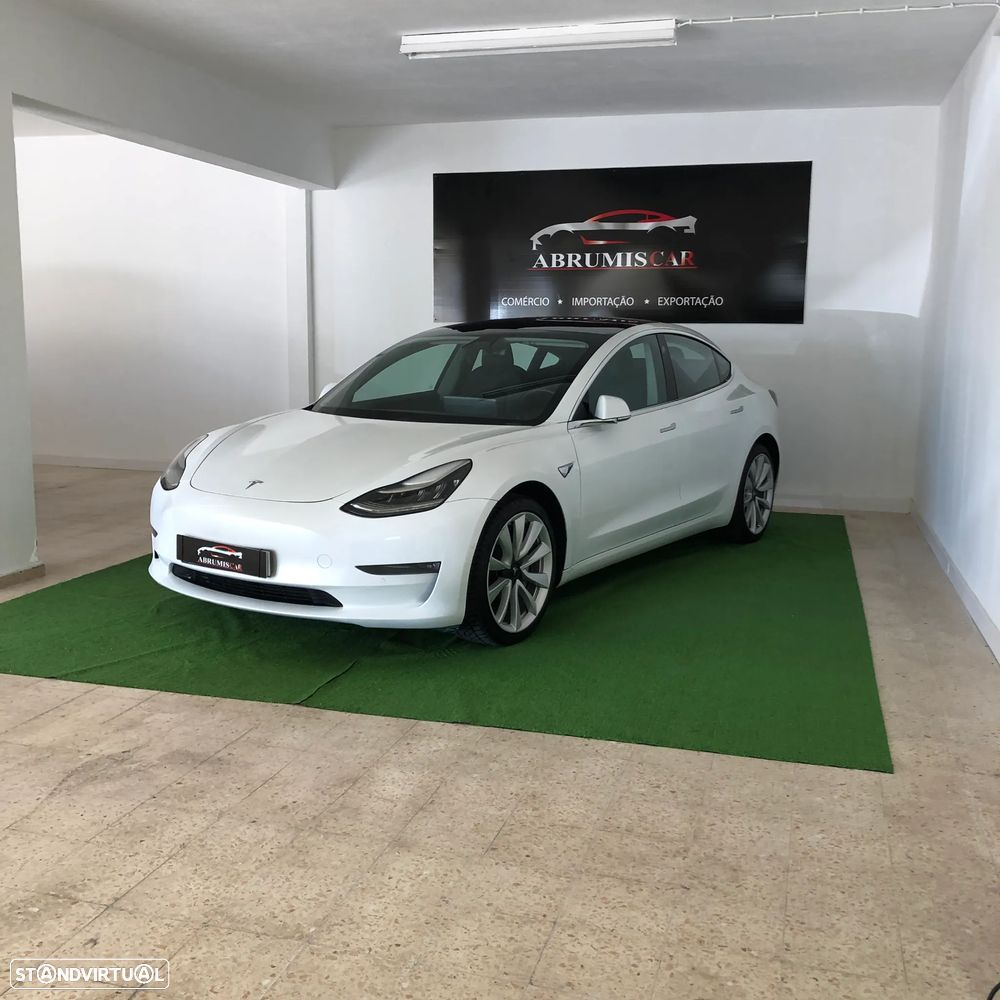 Tesla Model 3 Long-Range Dual Motor AWD - 11