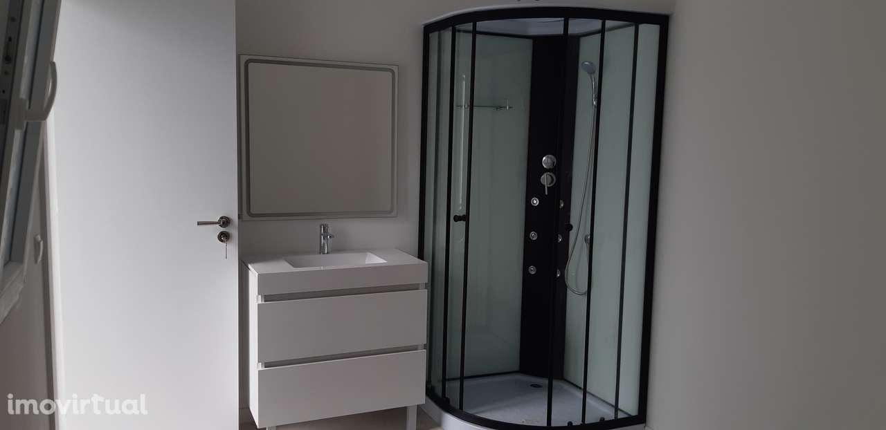 Loja  Venda em Alto do Seixalinho, Santo André e Verderena,Barreiro - Grande imagem: 5/19