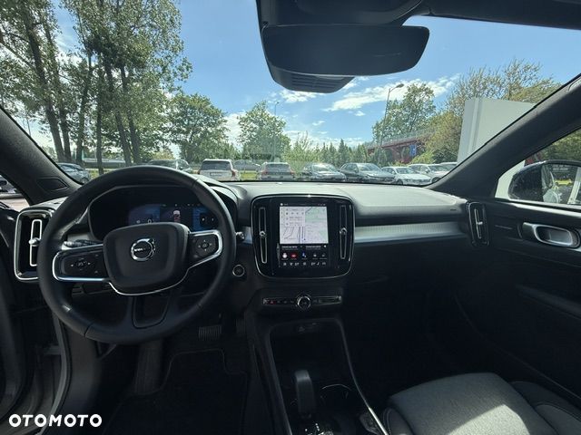 Volvo XC 40 B3 Plus Dark - 9