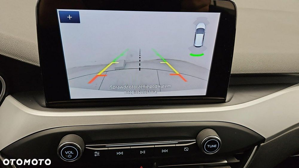 Ford Focus 1.5 EcoBlue SCR Connected - 21