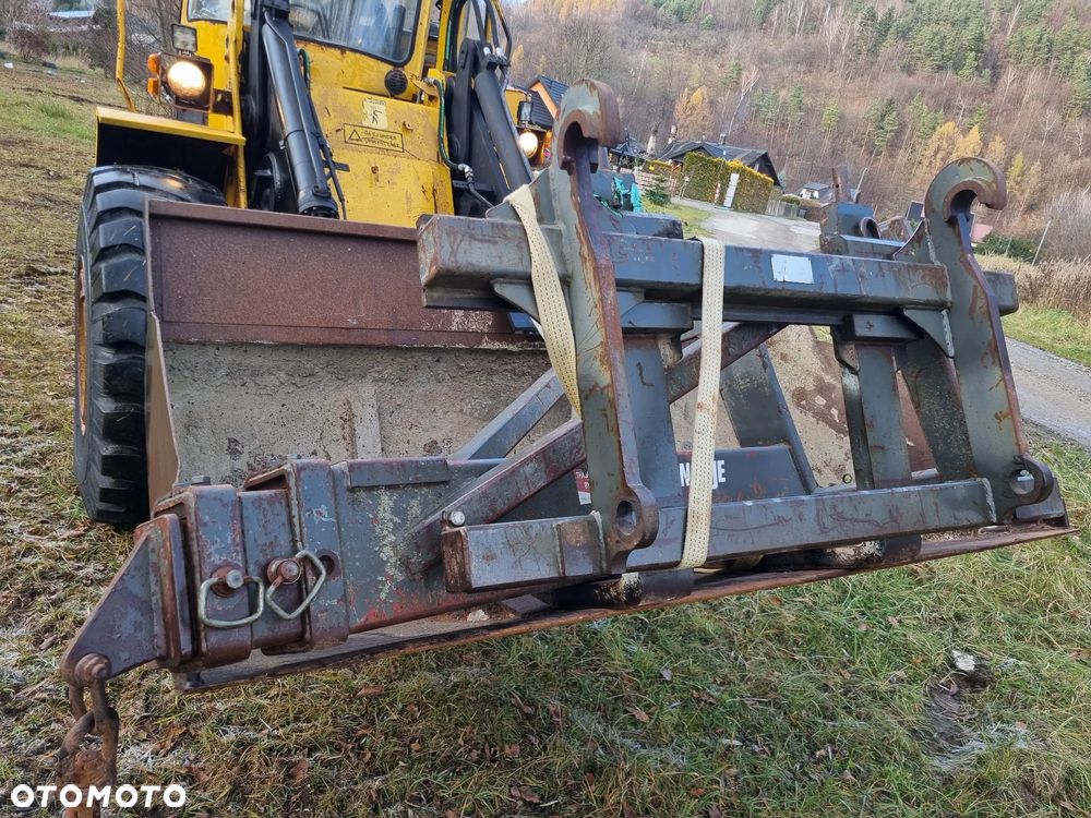 Volvo BM 4400 Ładowarka Fadroma Sprowadzona z Norwegii Widły Łyżka Bocian Wysięgnik! Aktualne badania w DEKRA! Oryginał zadbana Bez luzów i wycieków Potężna Moc. Nie pracowała w Kraju! 6 cylindrów pneumat Hamulec Opony jak Nowe - 13