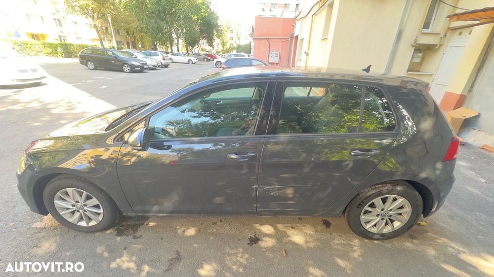 Volkswagen Golf 1.6 TDI Comfortline - 4