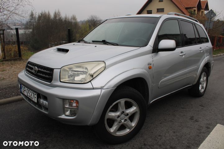 Toyota RAV4 D-4D 4x4 - 25
