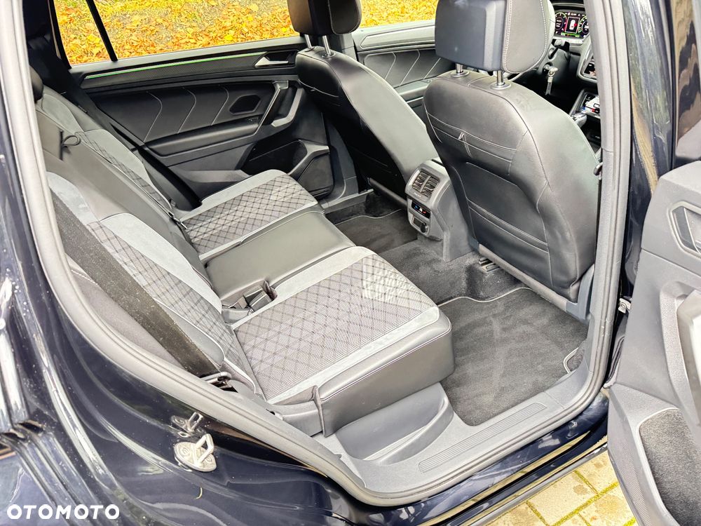 Volkswagen Tiguan 2.0 TDI SCR 4MotION DSG R-Line - 15
