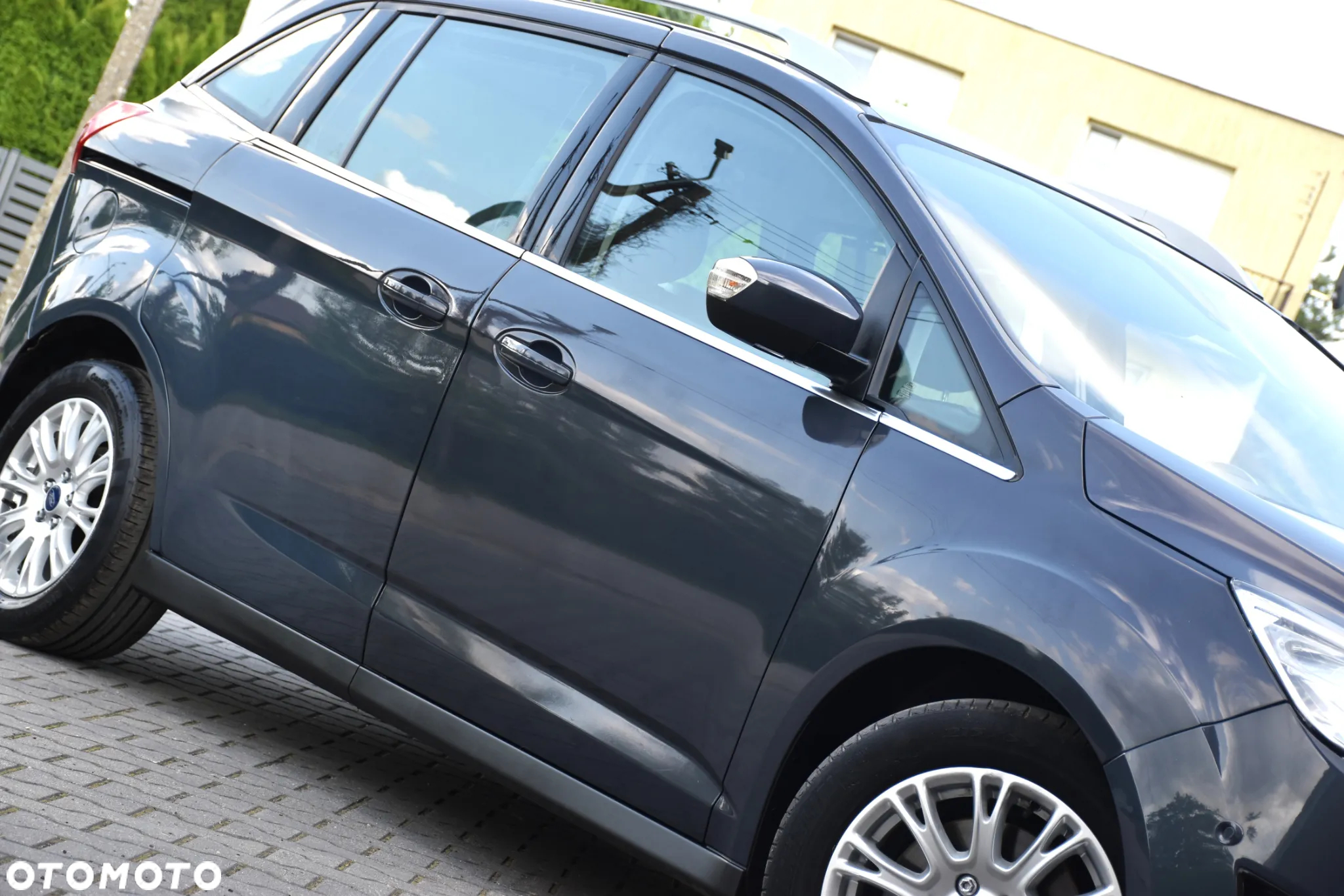 Ford Grand C-MAX 2.0 TDCi Titanium - 39