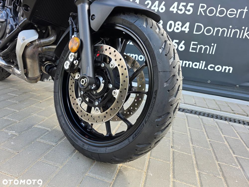 Yamaha MT - 33