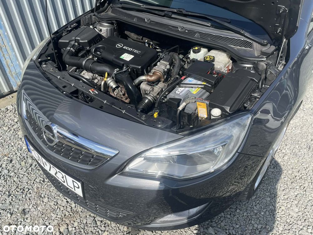 Opel Astra 1.7 CDTI Cosmo - 11
