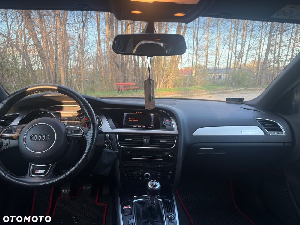 Audi A4 Avant 2.0 TDI Quattro - 5