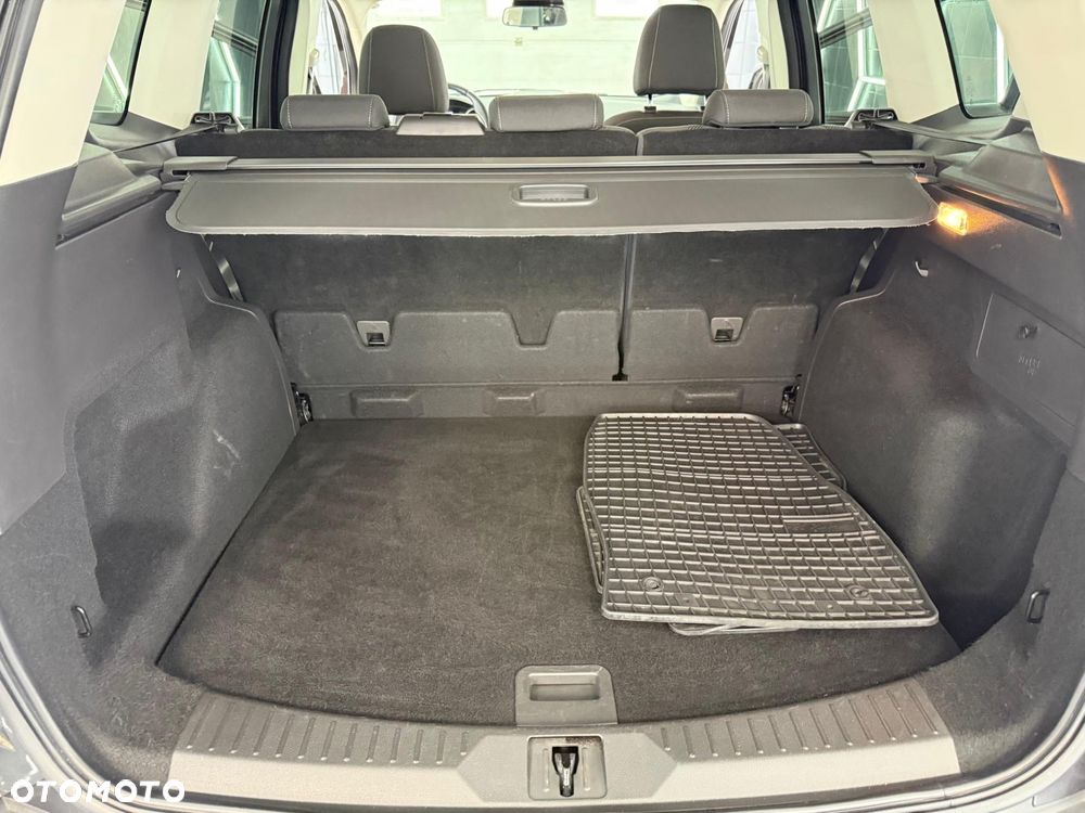 Ford Kuga 1.5 EcoBoost 2x4 Titanium - 26