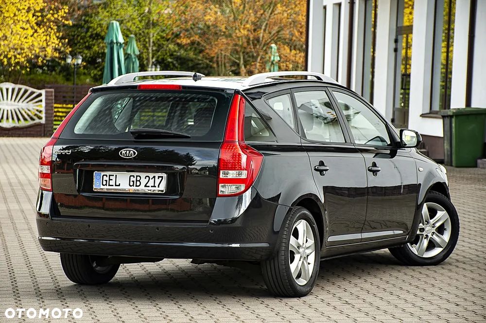 Kia Ceed 1.6 CVVT Dream-Team Edition - 7