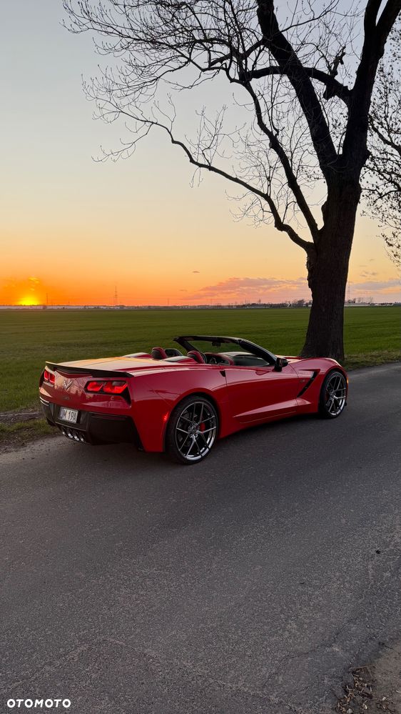 Chevrolet Corvette - 37