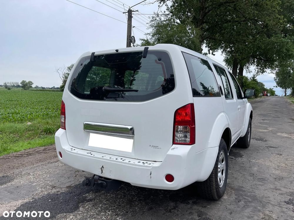 Nissan Pathfinder 2.5 DCi Comfort - 37