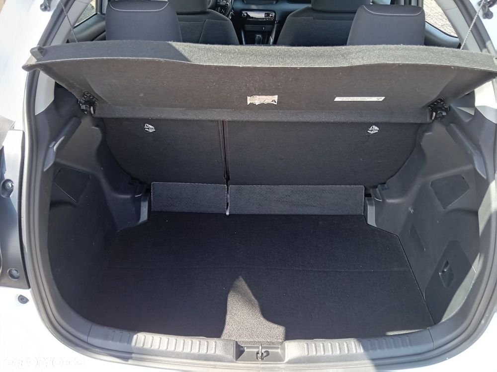 Toyota Yaris - 31