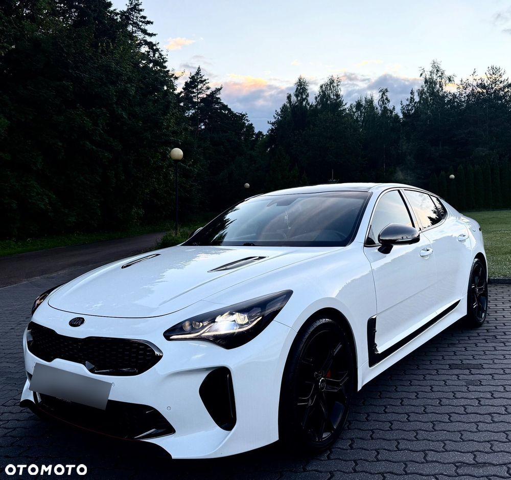 Kia Stinger - 3