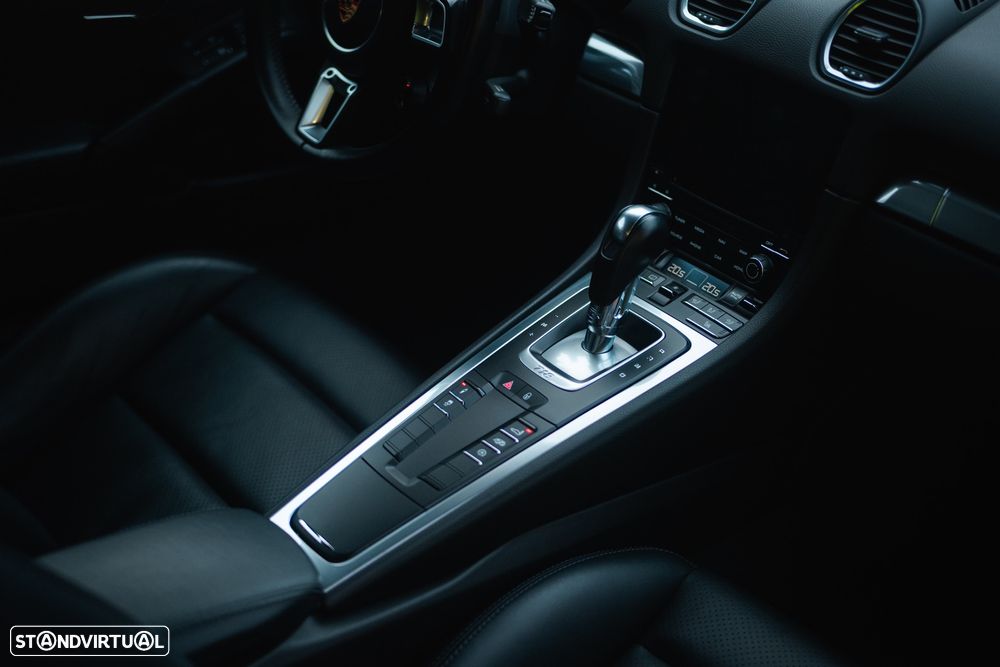 Porsche 718 Cayman 2.5 S PDK - 19