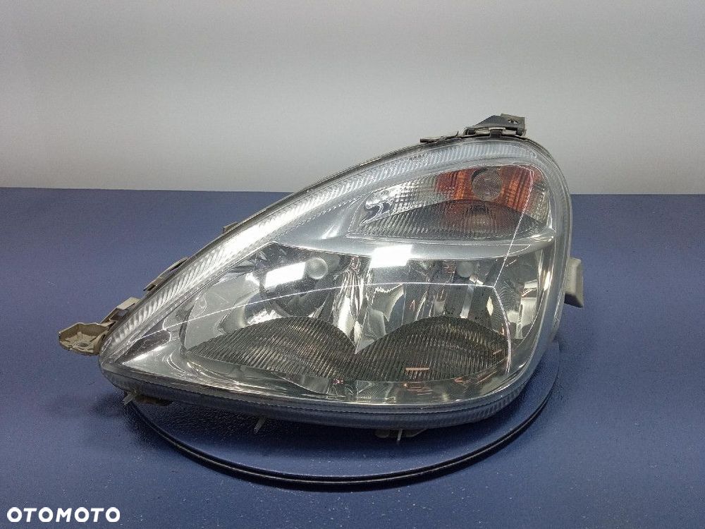 MERCEDES A KLASA W168 LIFT 01- REFLEKTOR LEWY LAMPA PRZÓD  A1688201761 - 1